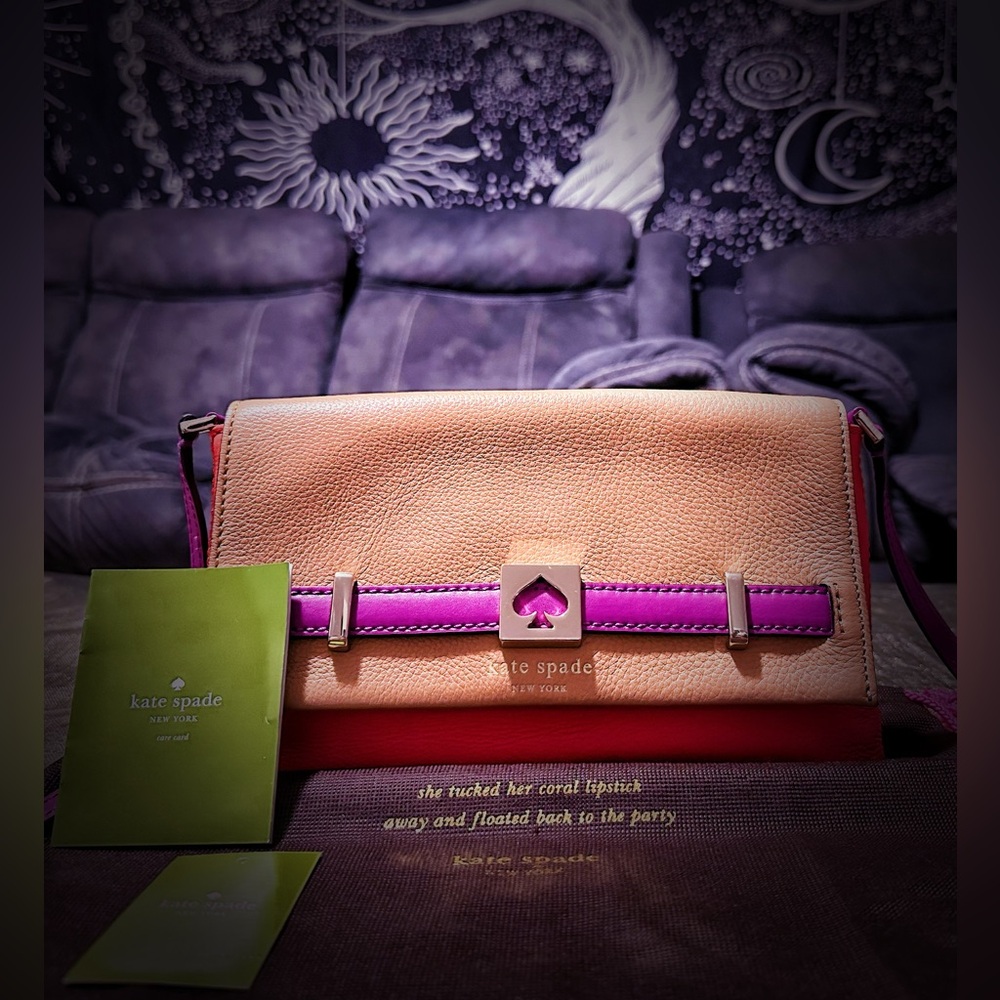 Vintage style Kate Spade Y2K Tan and Purple Crossbody Bag ❌60% OFF SALE❌ - Picture 2 of 16